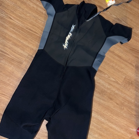 πββοΈ π π€π»β’ π¦ HYPERFLEX x 2mm Wetsuit ππββοΈπ¦ - Picture 7 of 8